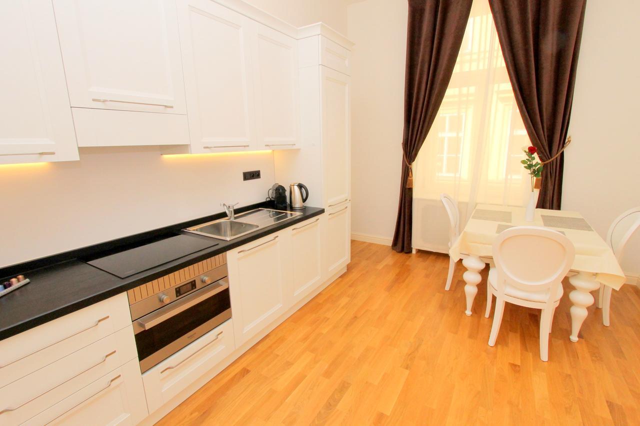 Luxury Apartments Krocinova Prag Dış mekan fotoğraf