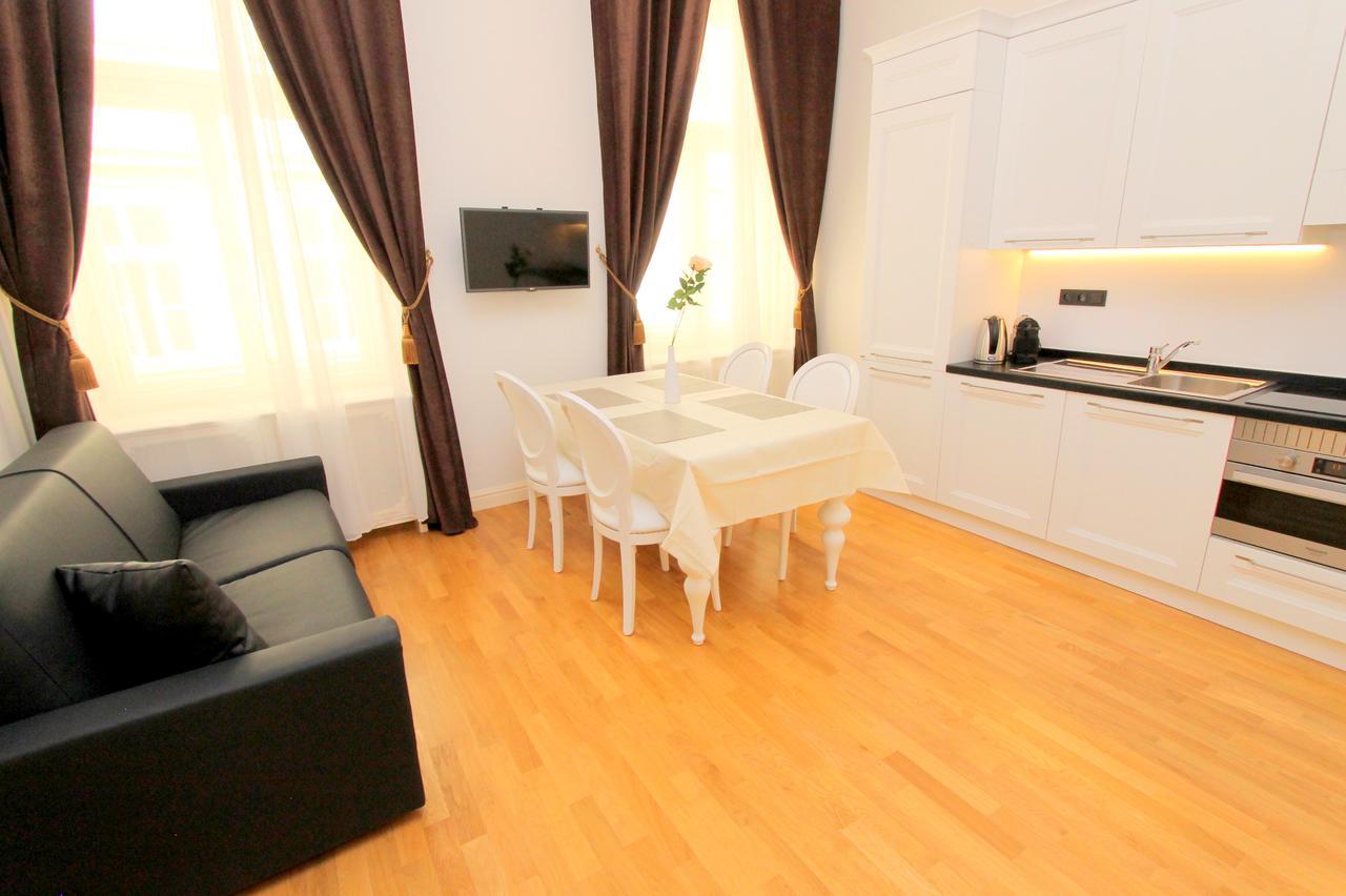 Luxury Apartments Krocinova Prag Dış mekan fotoğraf